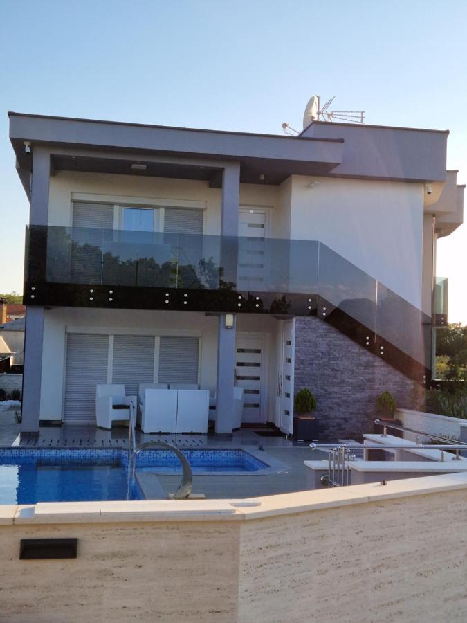 Apartman Paola Vrh  Ngoại thất bức ảnh